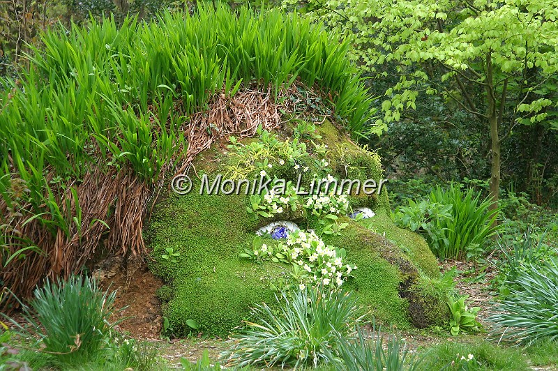7269_gnomgesicht im lost garden.jpg